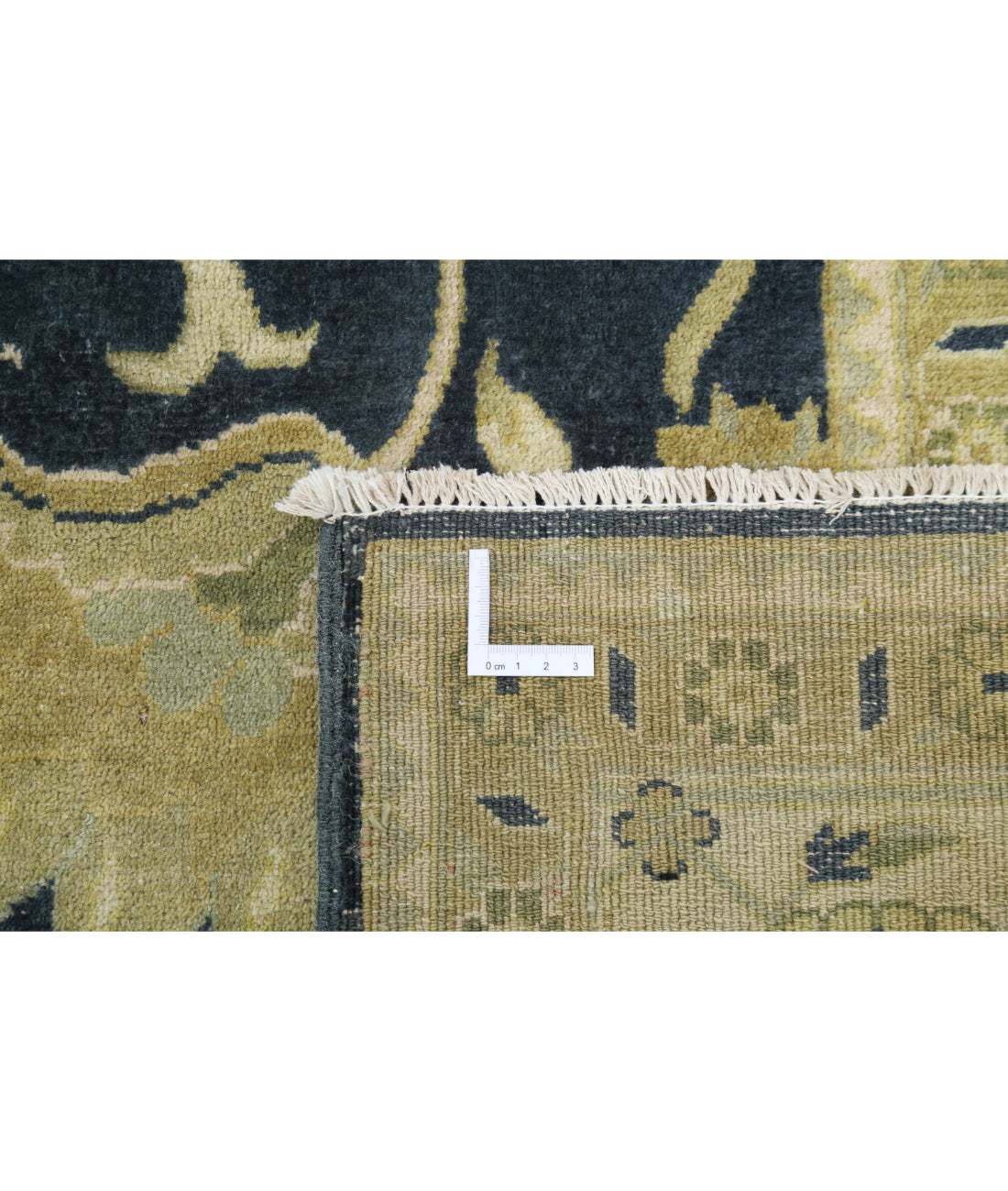 Ziegler 8'4'' X 9'5'' Hand-Knotted Wool Rug 8'4'' x 9'5'' (250 X 283) / Grey / Ivory