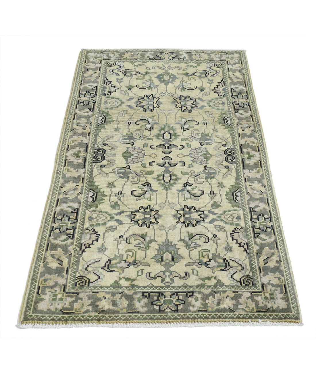 Ziegler 2'10'' X 4'10'' Hand-Knotted Wool Rug 2'10'' x 4'10'' (85 X 145) / Beige / N/A