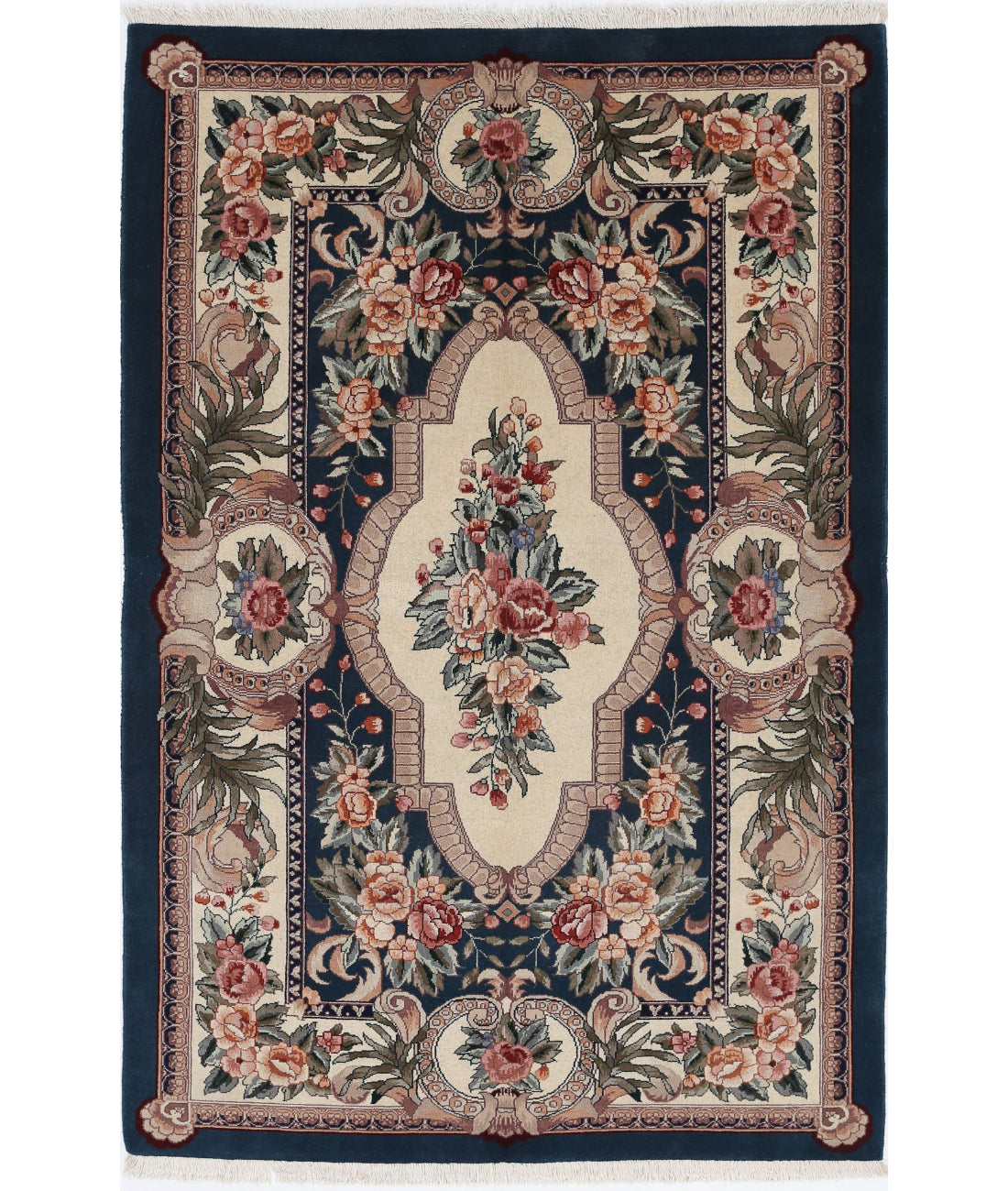 Heritage 3'10'' X 5'9'' Hand-Knotted Wool Rug 3'10'' x 5'9'' (115 X 173) / Green / Ivory
