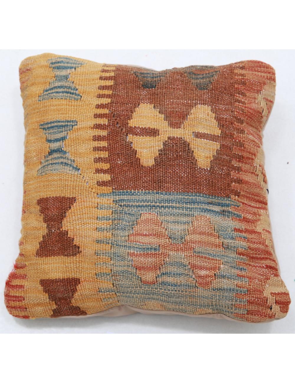 Pillows 1' 5" X 1' 5" Hand-Woven Wool Pillow 1' 5" X 1' 5" (43 X 43) / Multi / Multi