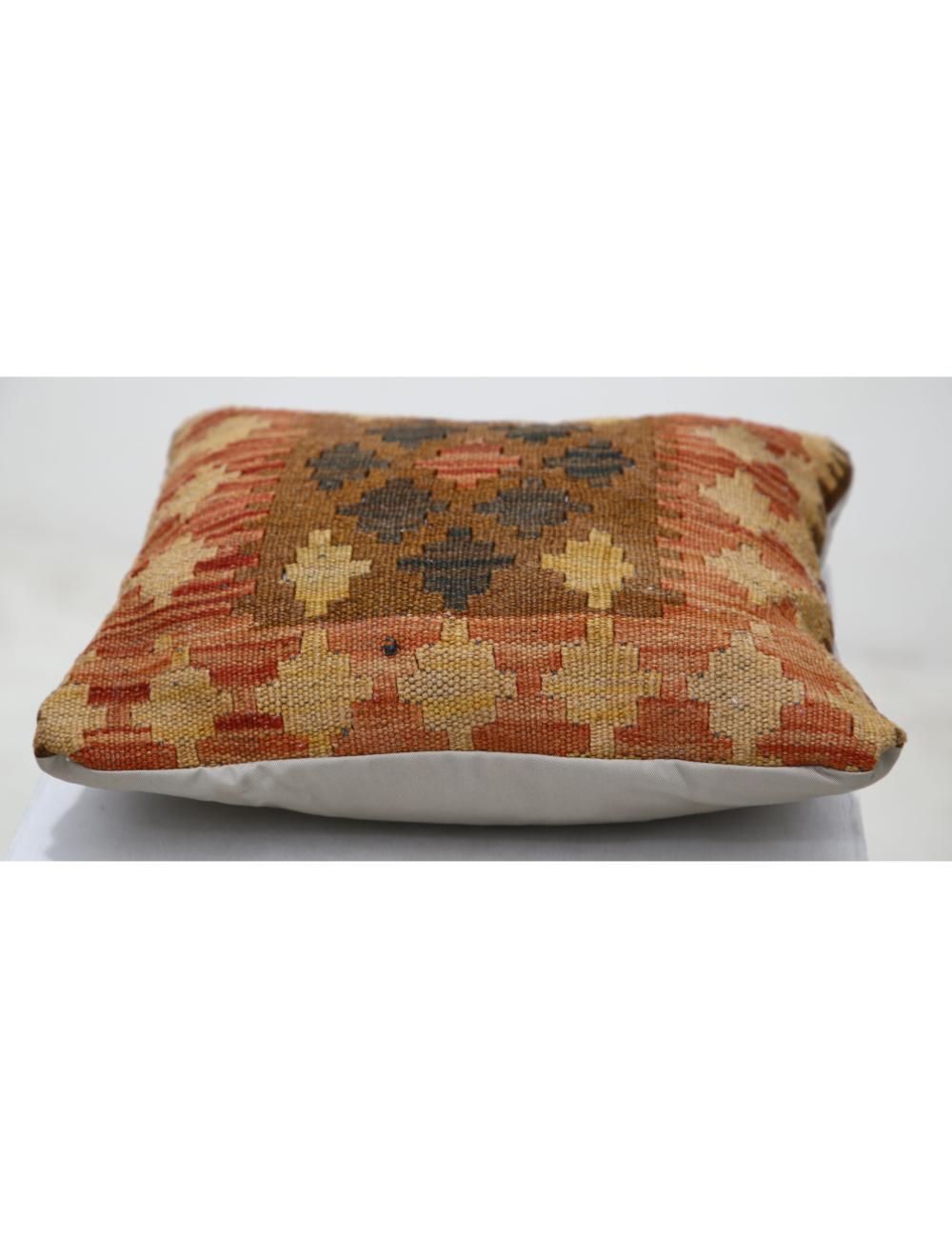 Pillows 1' 5" X 1' 5" Hand-Woven Wool Pillow 1' 5" X 1' 5" (43 X 43) / Multi / Multi