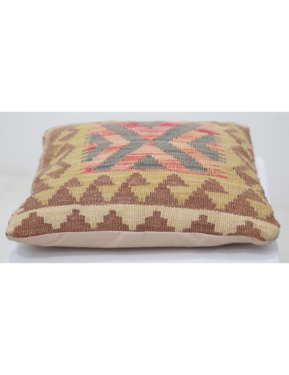 Pillows 1' 5" X 1' 5" Hand-Woven Wool Pillow 1' 5" X 1' 5" (43 X 43) / Multi / Multi