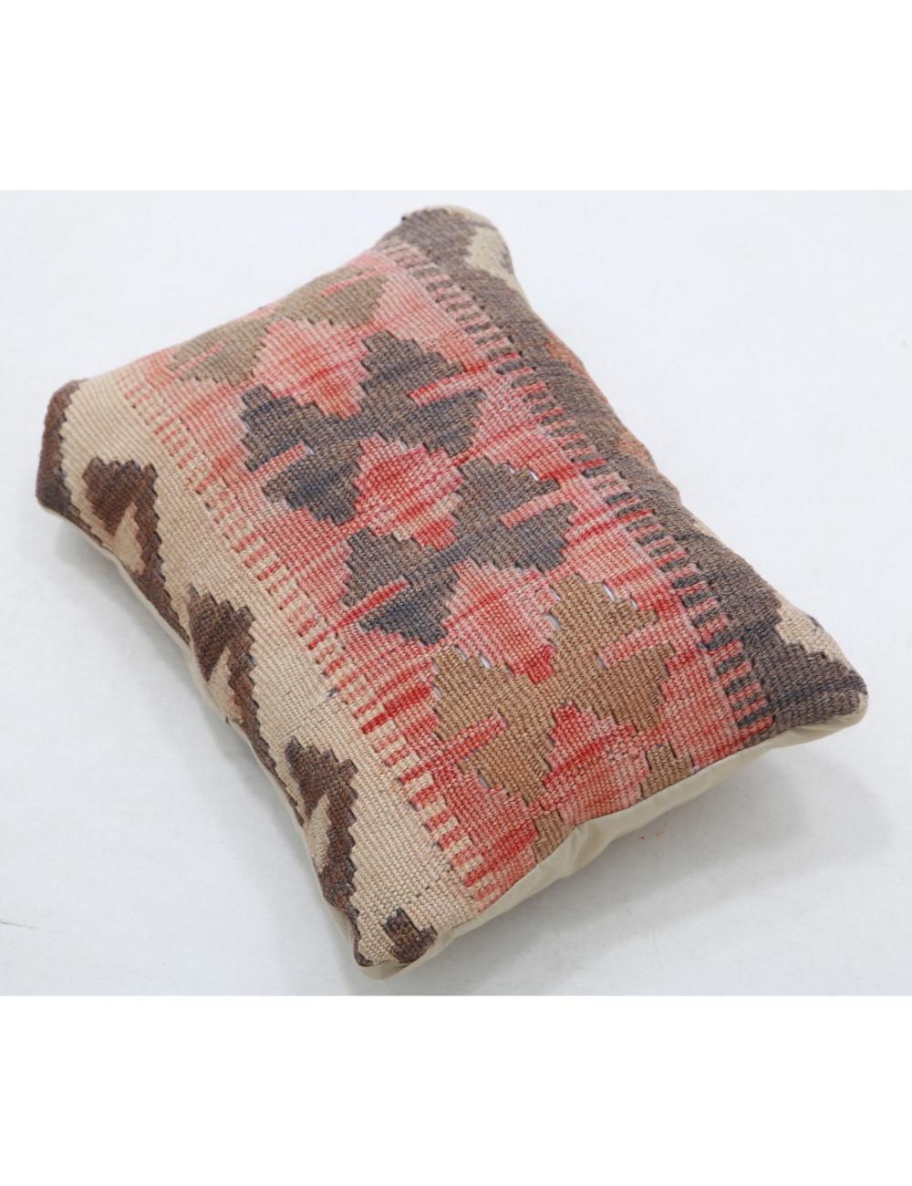 Pillows 1' 0" X 1' 5" Hand-Woven Wool Pillow 1' 0" X 1' 5" (30 X 43) / Multi / Multi