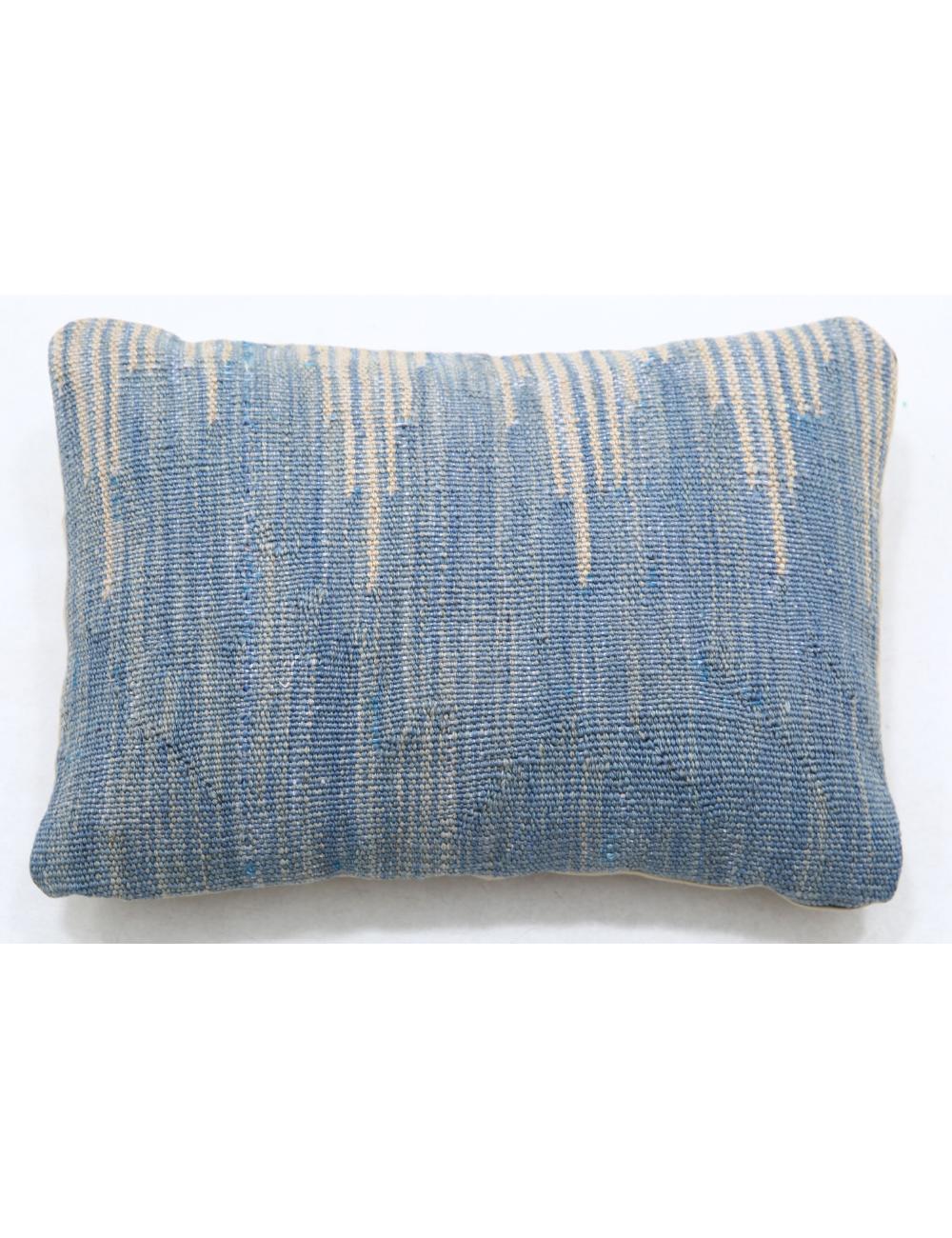 Pillows 1' 0" X 1' 5" Hand-Woven Wool Pillow 1' 0" X 1' 5" (30 X 43) / Multi / Multi