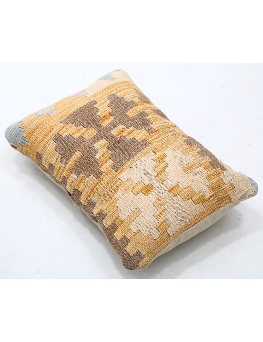 Pillows 1' 0" X 1' 5" Hand-Woven Wool Pillow 1' 0" X 1' 5" (30 X 43) / Multi / Multi