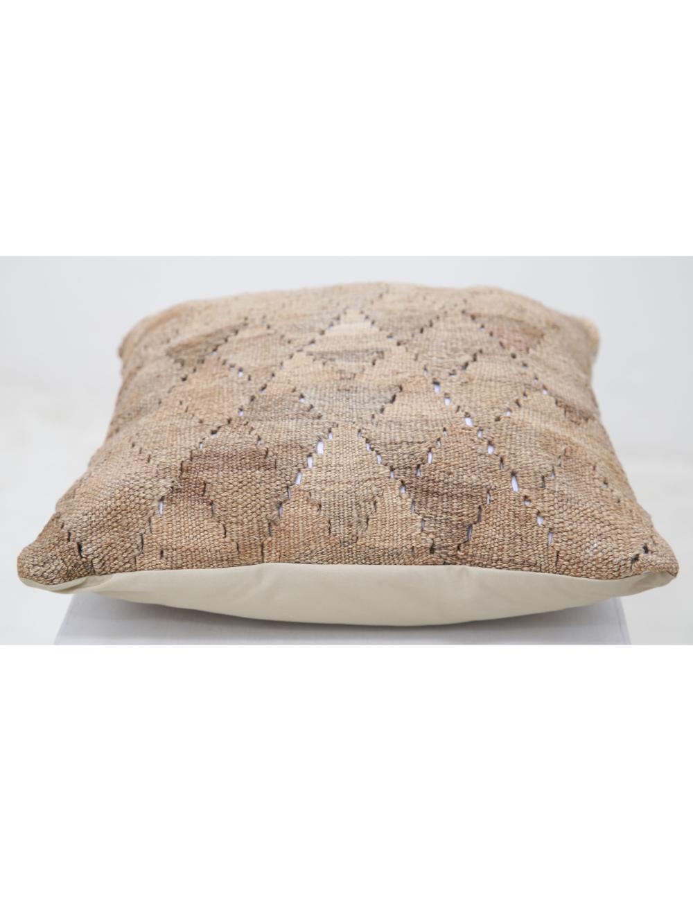 Pillows 1' 5" X 1' 5" Hand-Woven Wool Pillow 1' 5" X 1' 5" (43 X 43) / Multi / Multi