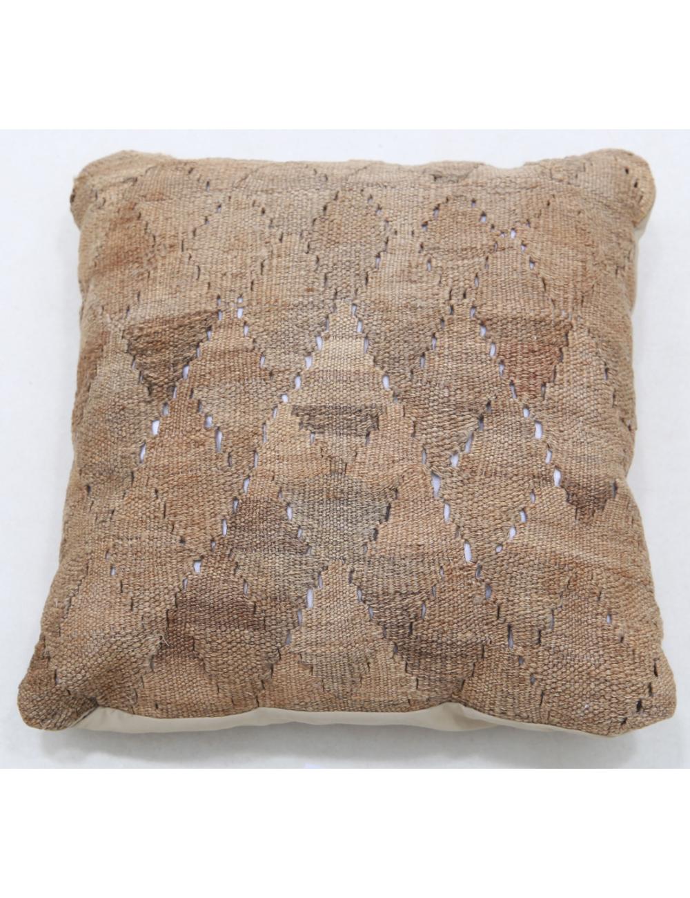 Pillows 1' 5" X 1' 5" Hand-Woven Wool Pillow 1' 5" X 1' 5" (43 X 43) / Multi / Multi