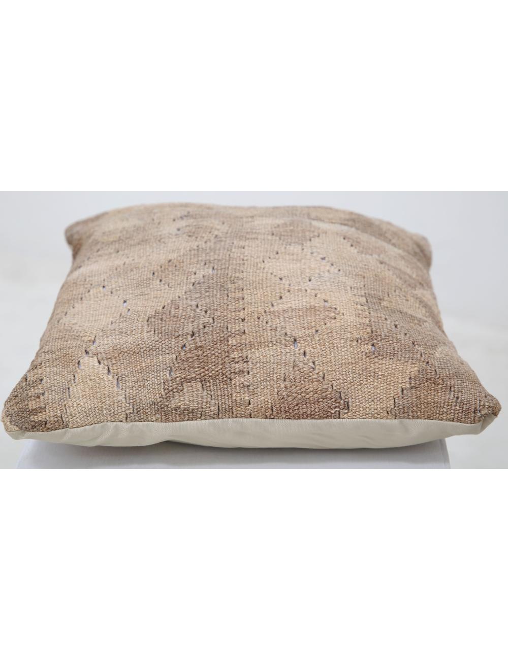 Pillows 1' 5" X 1' 5" Hand-Woven Wool Pillow 1' 5" X 1' 5" (43 X 43) / Multi / Multi