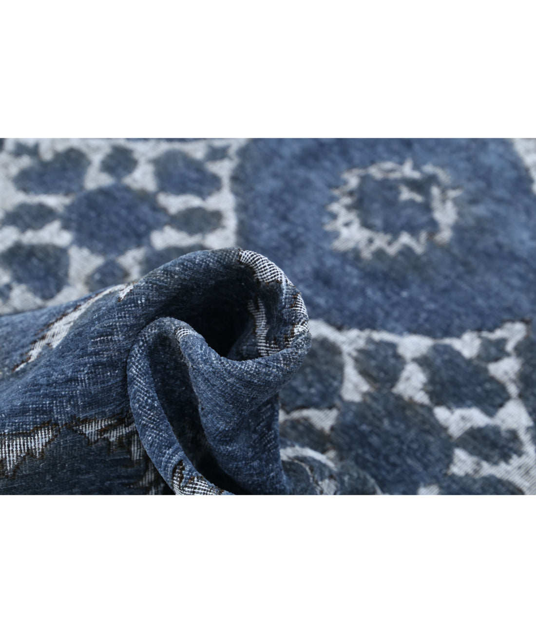 Onyx 7'8'' X 9'7'' Hand-Knotted Wool Rug 7'8'' x 9'7'' (230 X 288) / Grey / Grey