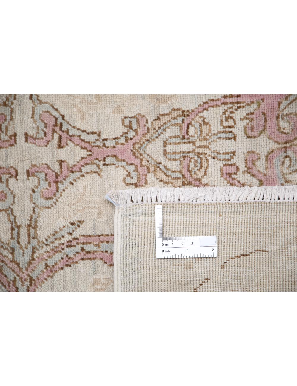 Serenity 6' 4" X 8' 9" Hand-Knotted Wool Rug 6' 4" X 8' 9" (193 X 267) / Ivory / Ivory