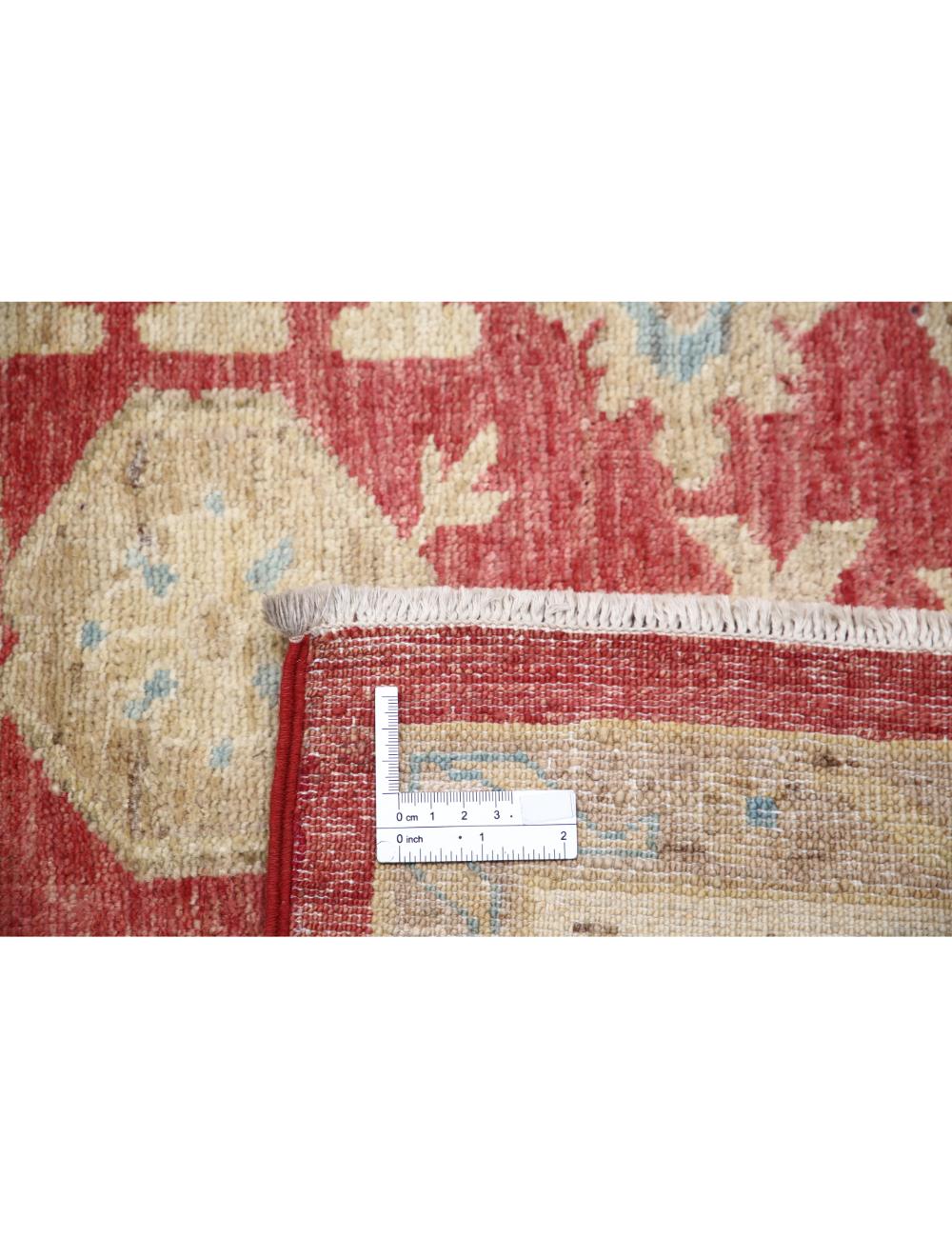 Serenity 5' 6" X 8' 2" Hand-Knotted Wool Rug 5' 6" X 8' 2" (168 X 249) / Ivory / Red