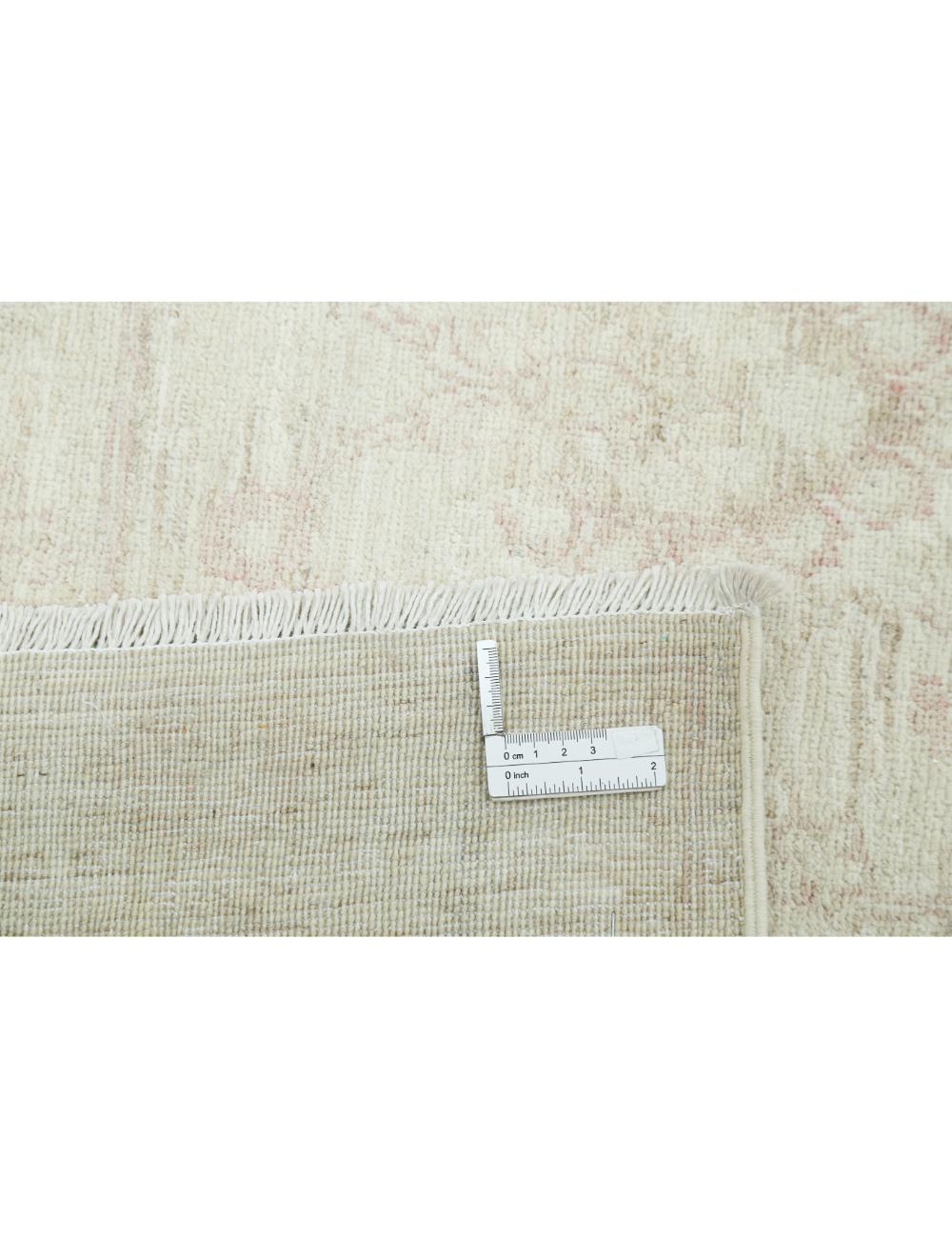 Serenity 8' 11" X 13' 1" Hand-Knotted Wool Rug 8' 11" X 13' 1" (272 X 399) / Taupe / Ivory