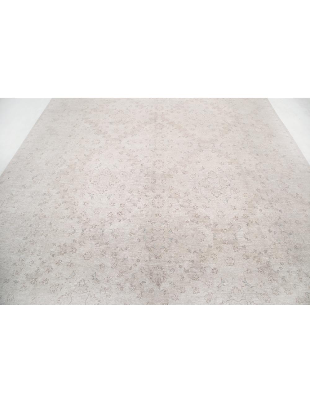 Serenity 8' 11" X 11' 11" Hand-Knotted Wool Rug 8' 11" X 11' 11" (272 X 363) / Taupe / Ivory