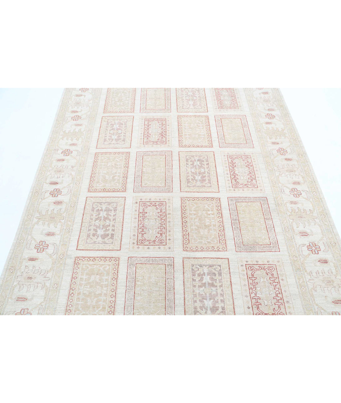 Serenity 5'6'' X 7'11'' Hand-Knotted Wool Rug 5'6'' x 7'11'' (165 X 238) / Ivory / Red