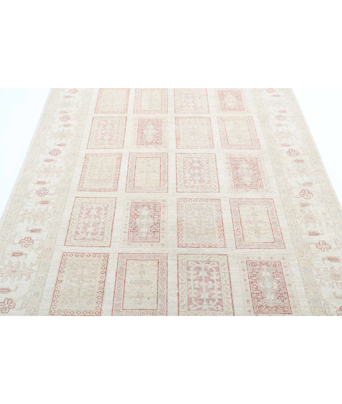 Serenity 5'6'' X 7'1'' Hand-Knotted Wool Rug 5'6'' x 7'1'' (165 X 213) / Ivory / Grey