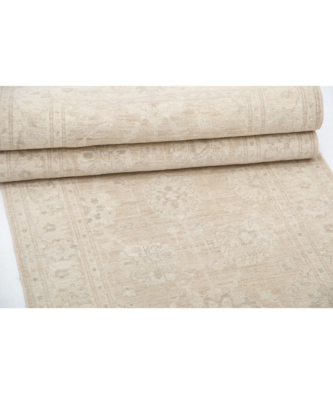 Serenity 2'6'' X 9'1'' Hand-Knotted Wool Rug 2'6'' x 9'1'' (75 X 273) / Ivory / Taupe