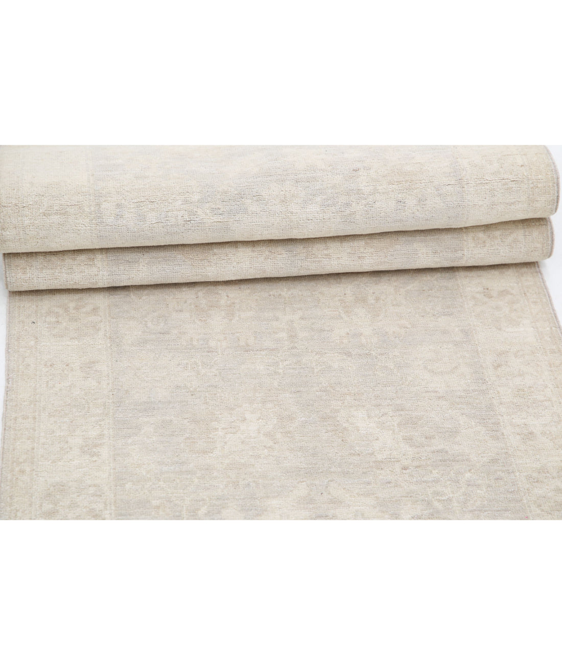 Serenity 2'6'' X 7'11'' Hand-Knotted Wool Rug 2'6'' x 7'11'' (75 X 238) / Ivory / Grey