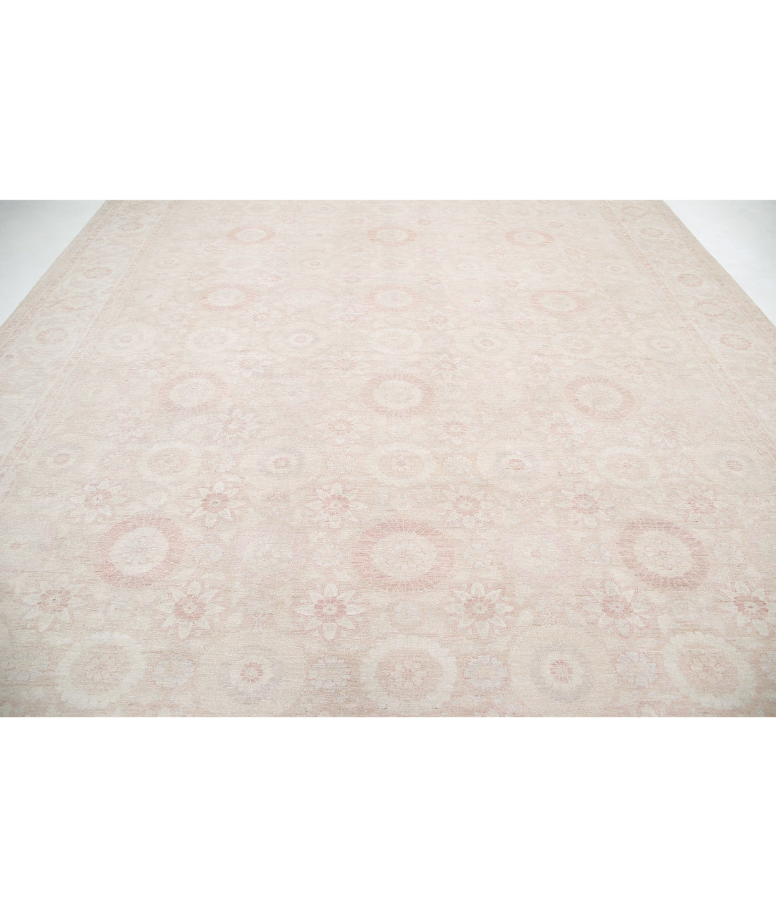 Serenity 11'8'' X 13'8'' Hand-Knotted Wool Rug 11'8'' x 13'8'' (350 X 410) / Peach / Ivory