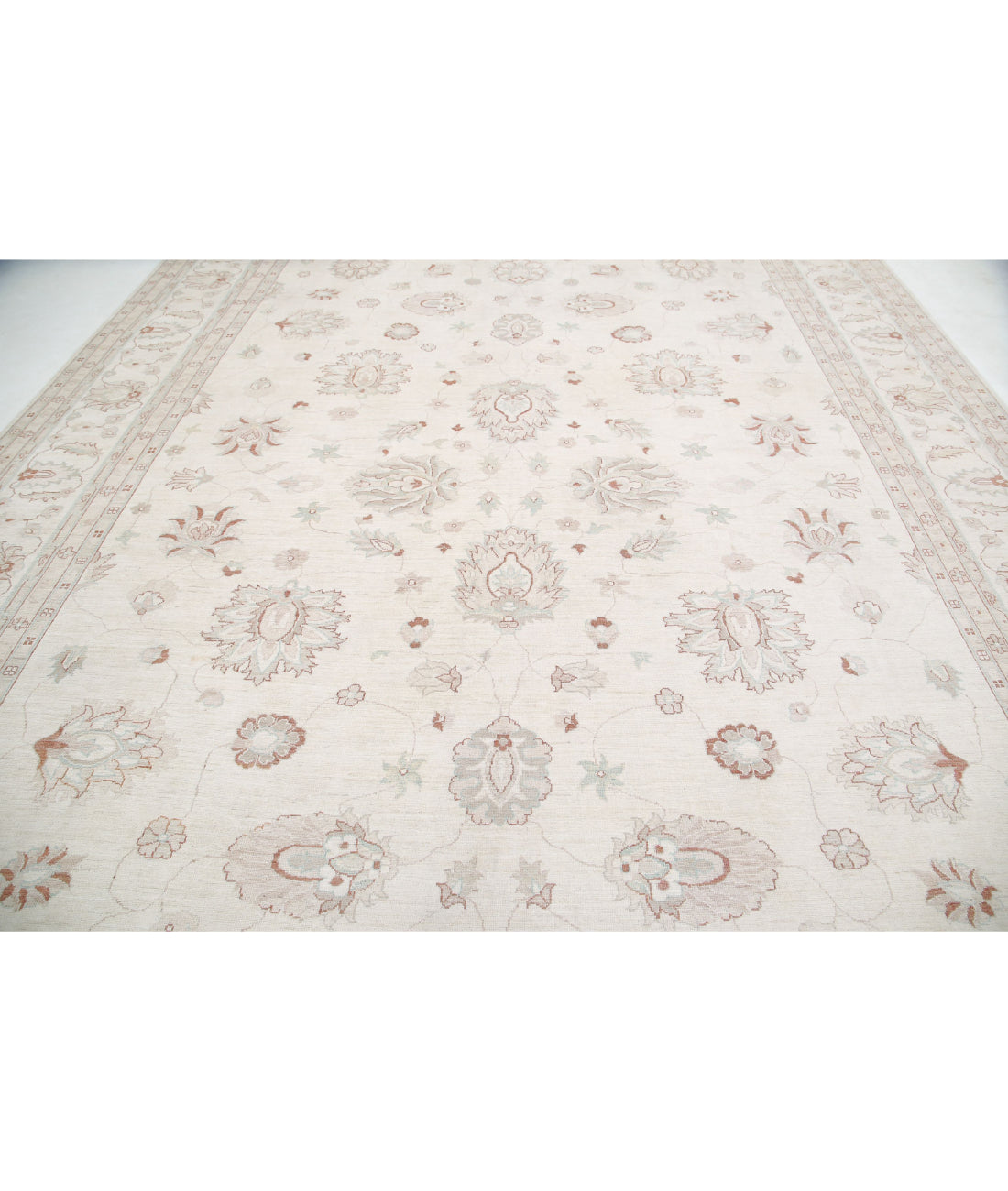 Serenity 11'9'' X 16'10'' Hand-Knotted Wool Rug 11'9'' x 16'10'' (353 X 505) / Ivory / Ivory