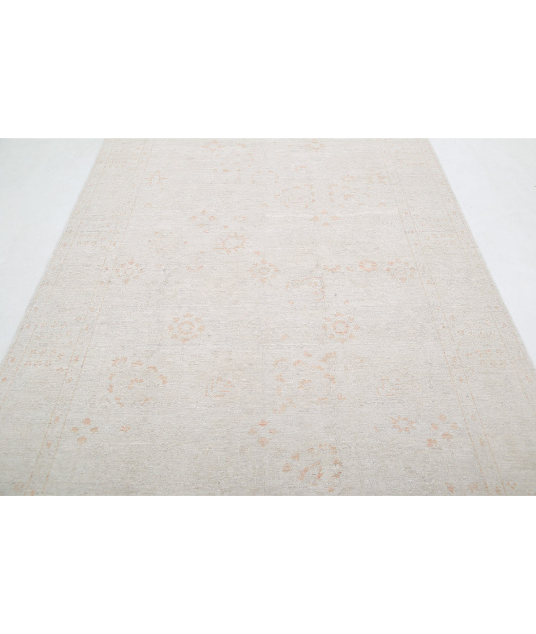 Serenity 5'10'' X 16'3'' Hand-Knotted Wool Rug 5'10'' x 16'3'' (175 X 488) / Ivory / Orange