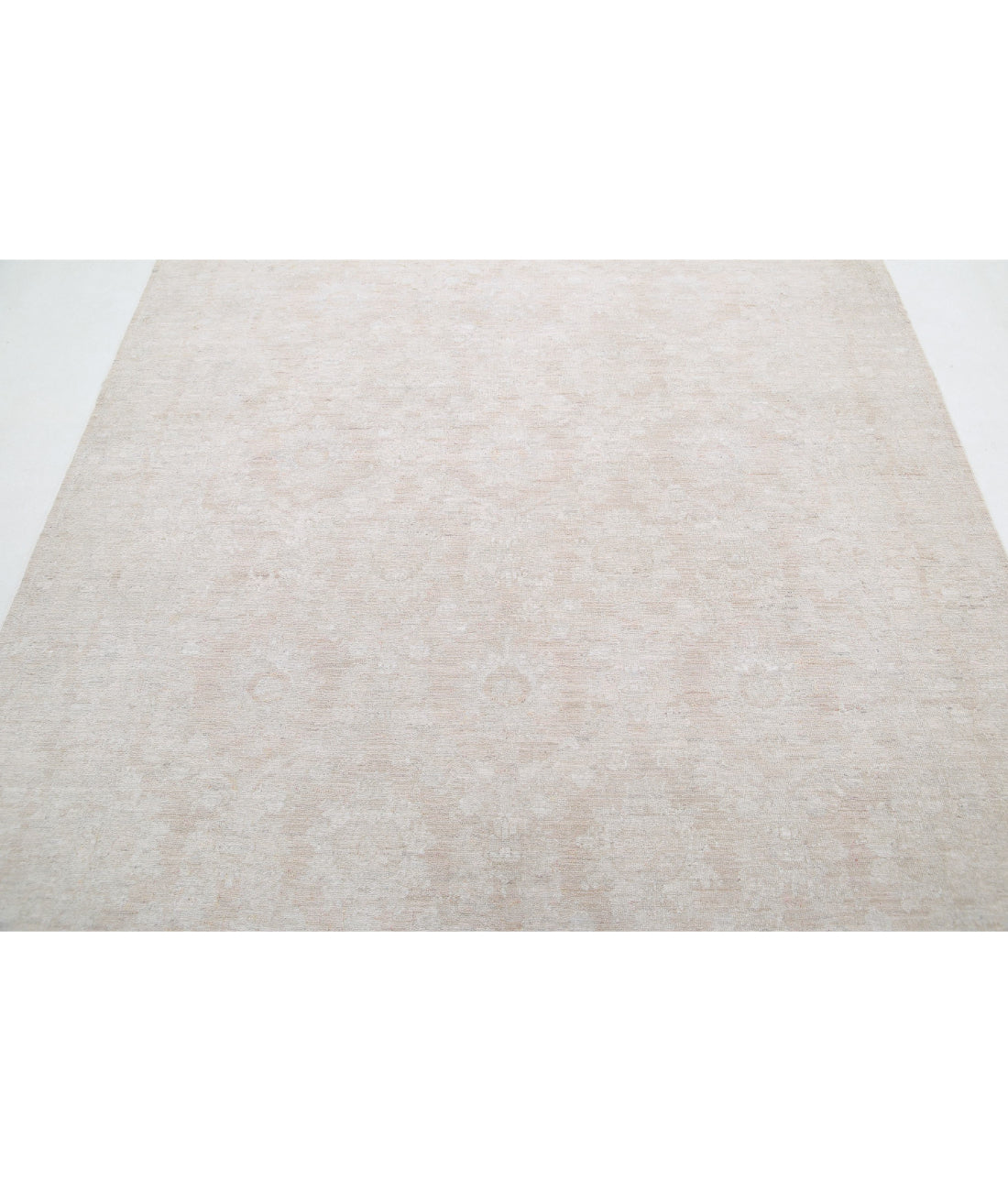 Serenity 5'10'' X 8'10'' Hand-Knotted Wool Rug 5'10'' x 8'10'' (175 X 265) / Grey / Ivory