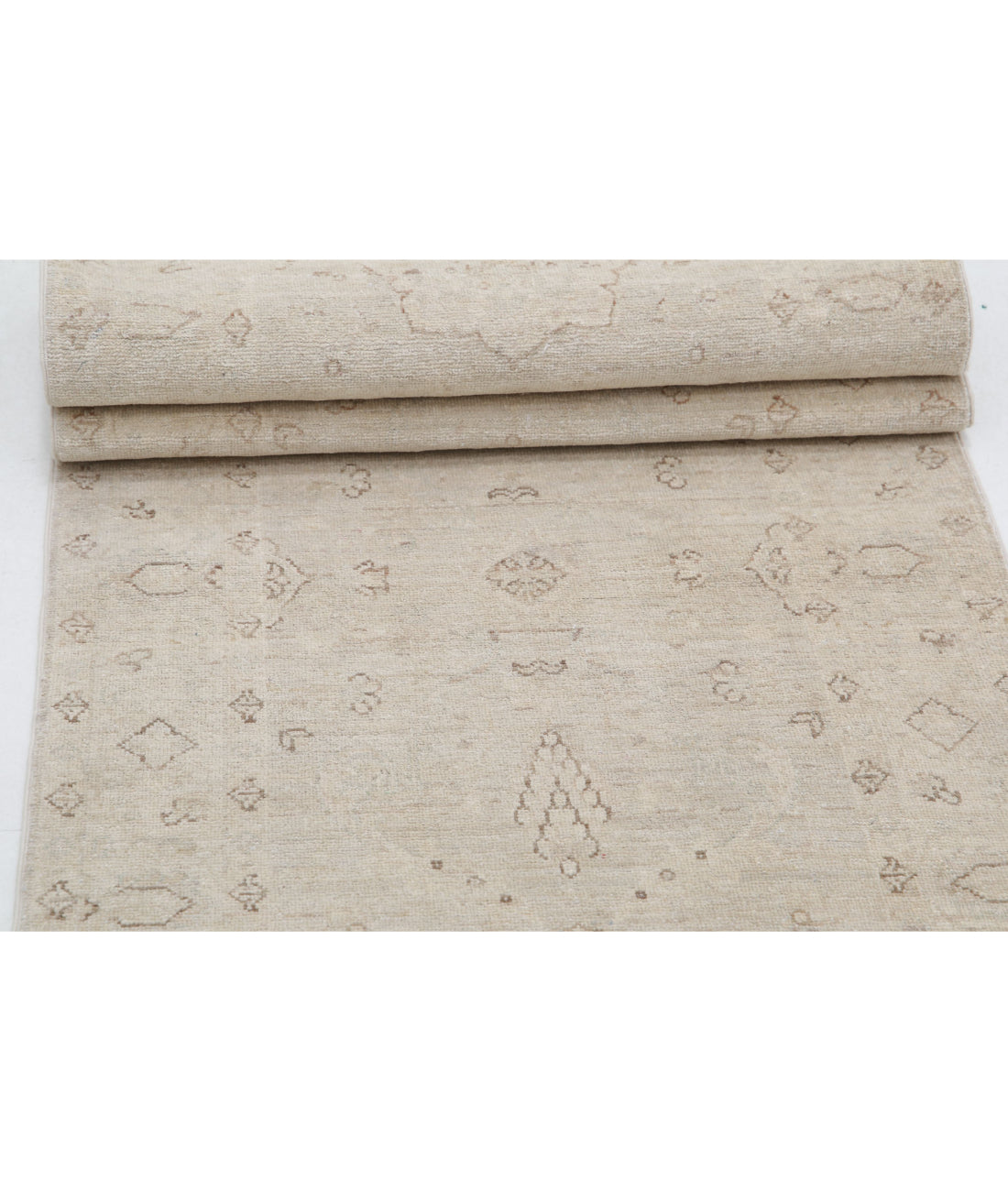 Serenity 2'7'' X 10'7'' Hand-Knotted Wool Rug 2'7'' x 10'7'' (78 X 318) / Ivory / Brown