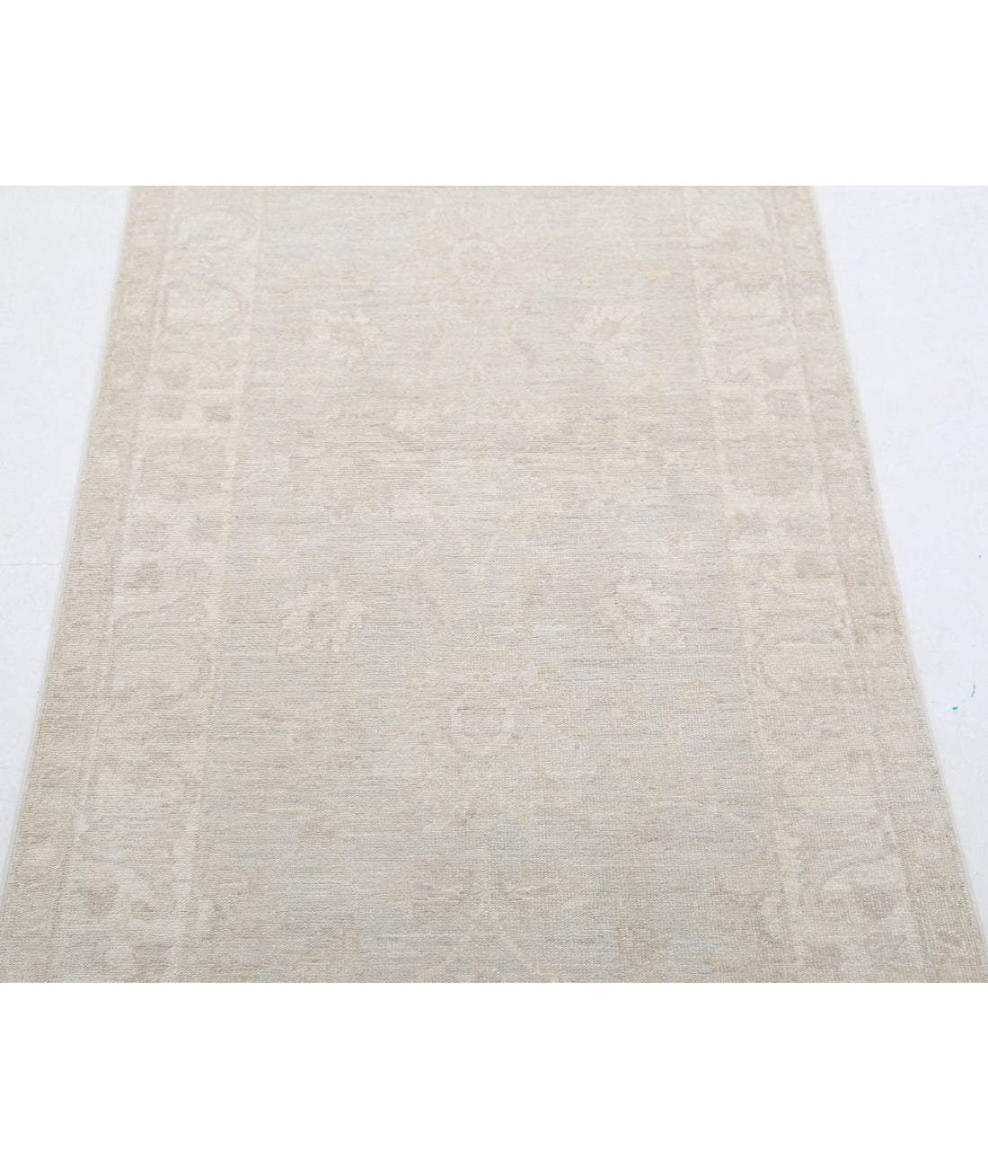 Serenity 2'7'' X 8'5'' Hand-Knotted Wool Rug 2'7'' x 8'5'' (78 X 253) / Grey / Ivory