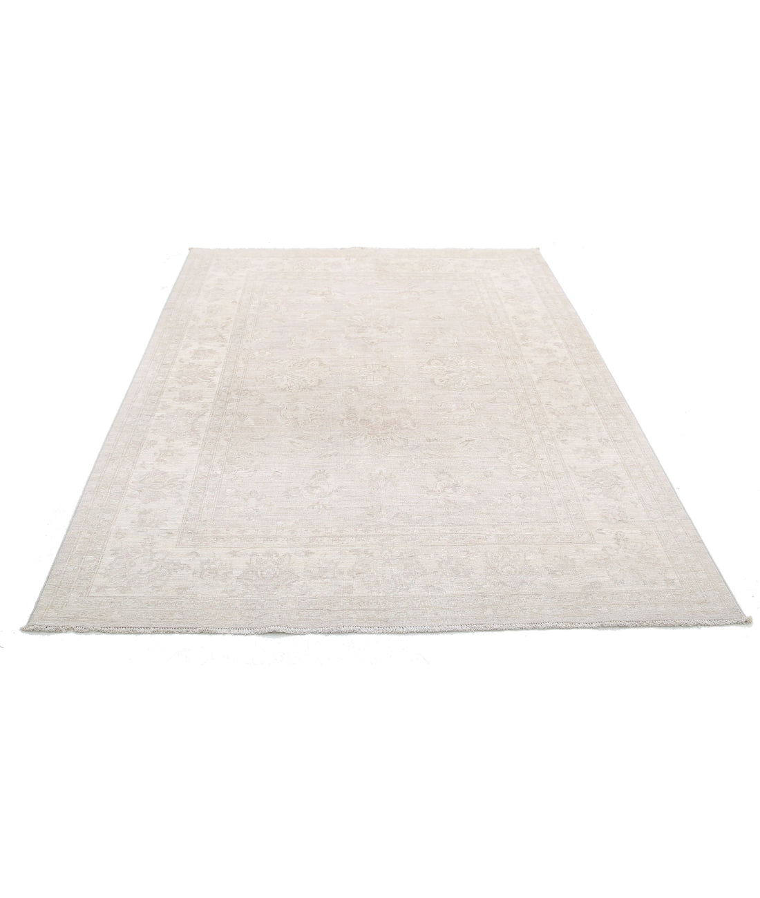 Serenity 5'7'' X 7'8'' Hand-Knotted Wool Rug 5'7'' x 7'8'' (168 X 230) / Grey / Ivory