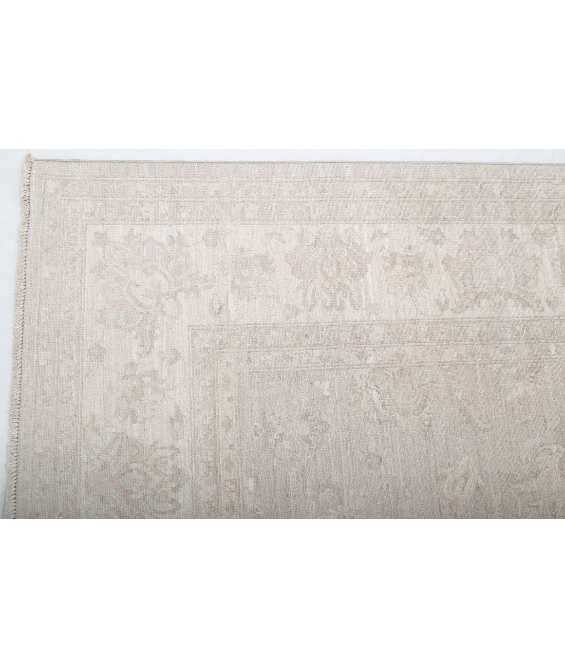 Serenity 5'7'' X 7'8'' Hand-Knotted Wool Rug 5'7'' x 7'8'' (168 X 230) / Grey / Ivory