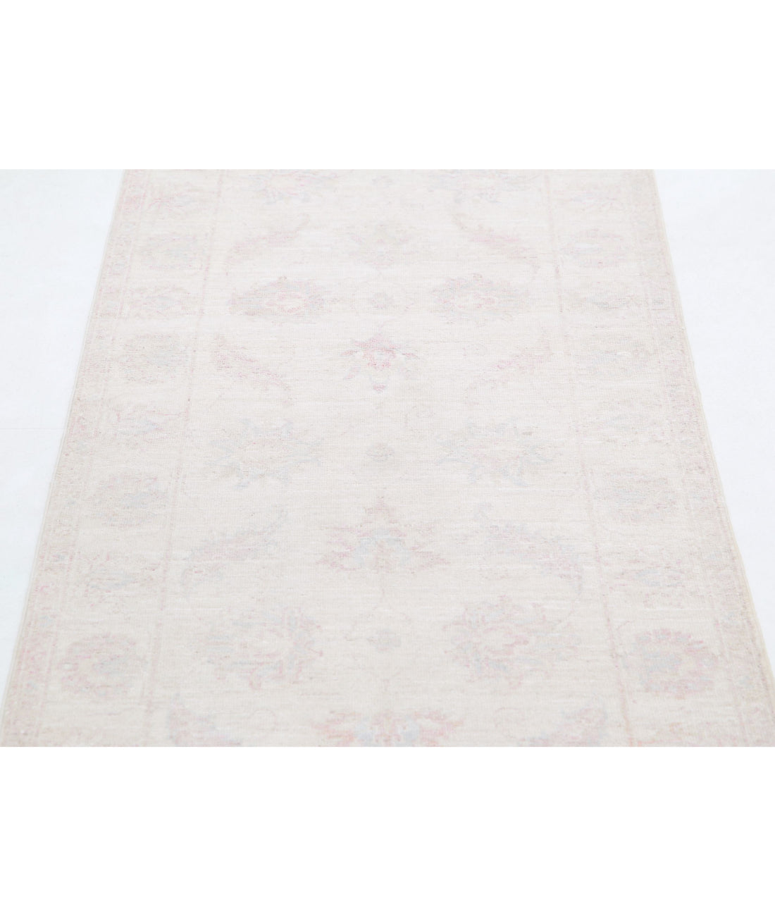 Serenity 2'7'' X 8'7'' Hand-Knotted Wool Rug 2'7'' x 8'7'' (78 X 258) / Ivory / Pink