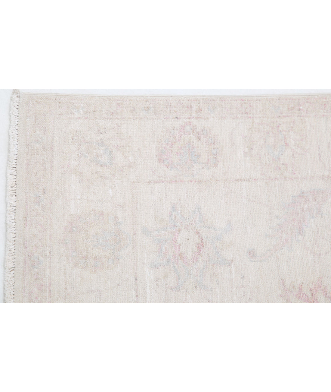 Serenity 2'7'' X 8'7'' Hand-Knotted Wool Rug 2'7'' x 8'7'' (78 X 258) / Ivory / Pink