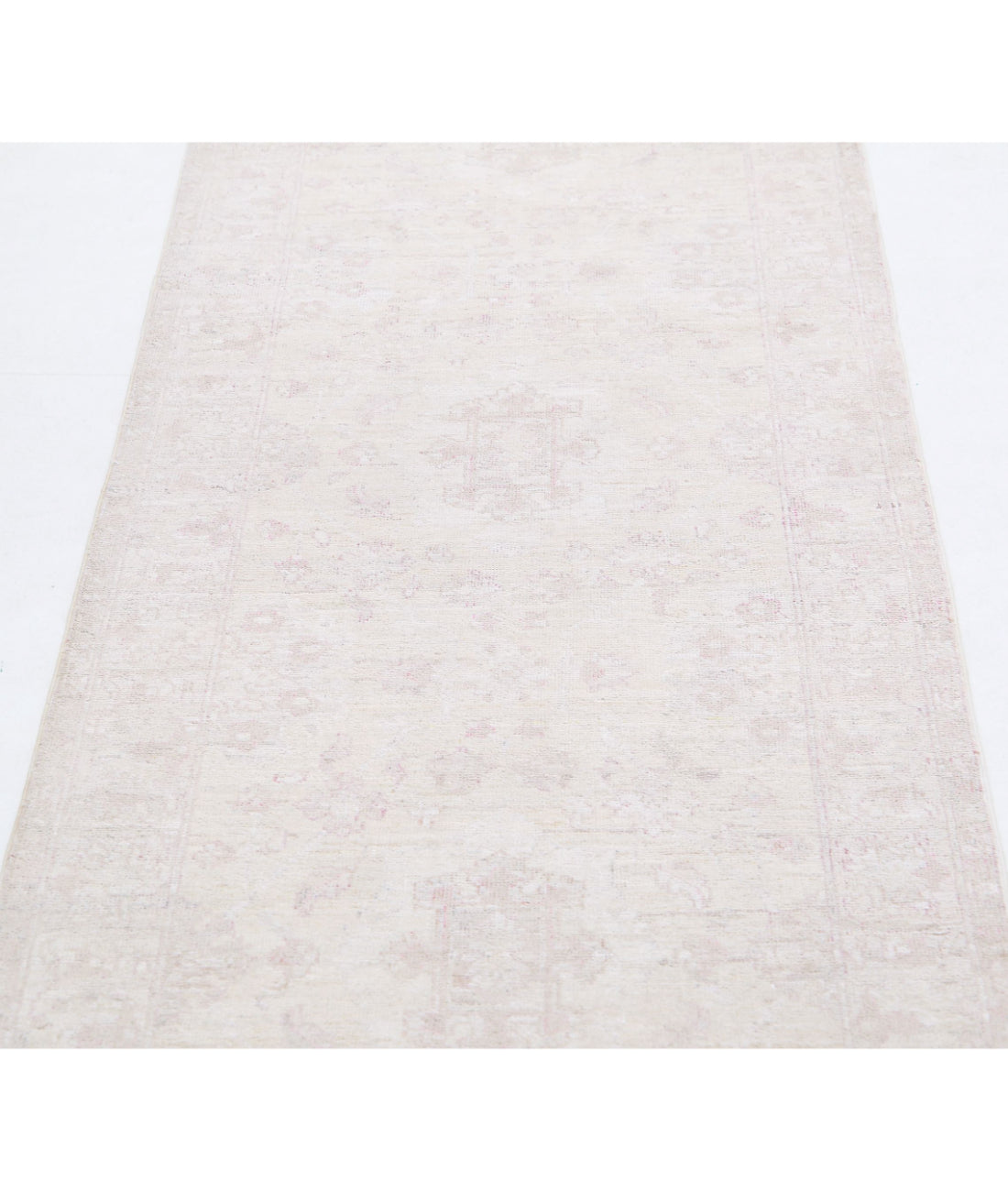 Serenity 2'5'' X 9'8'' Hand-Knotted Wool Rug 2'5'' x 9'8'' (73 X 290) / Ivory / Pink