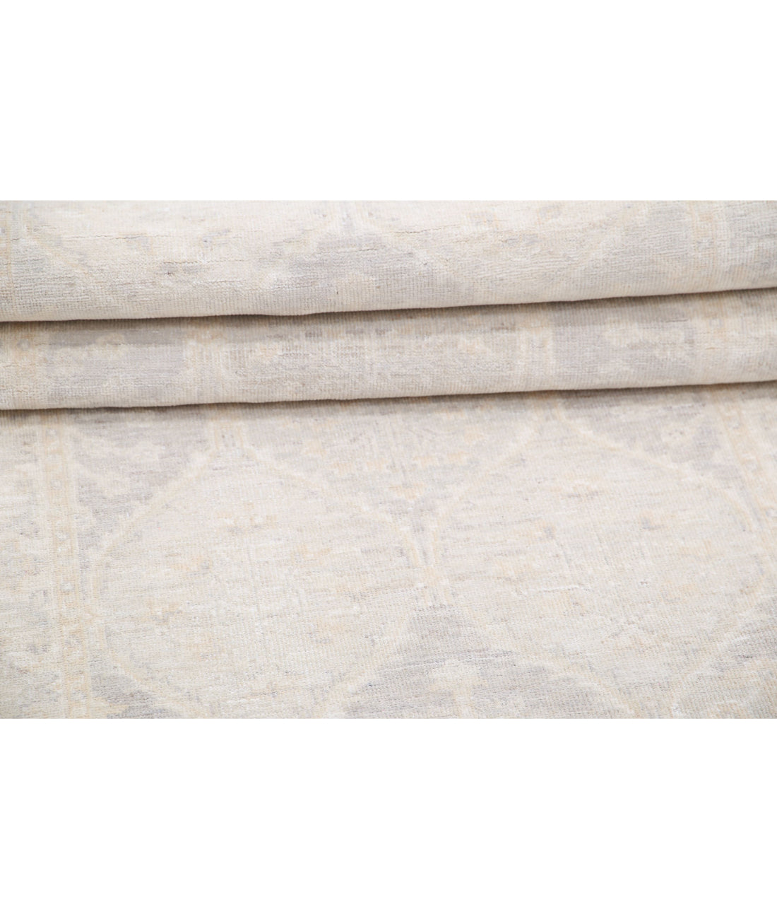 Serenity 2'9'' X 6'4'' Hand-Knotted Wool Rug 2'9'' x 6'4'' (83 X 190) / Grey / Ivory