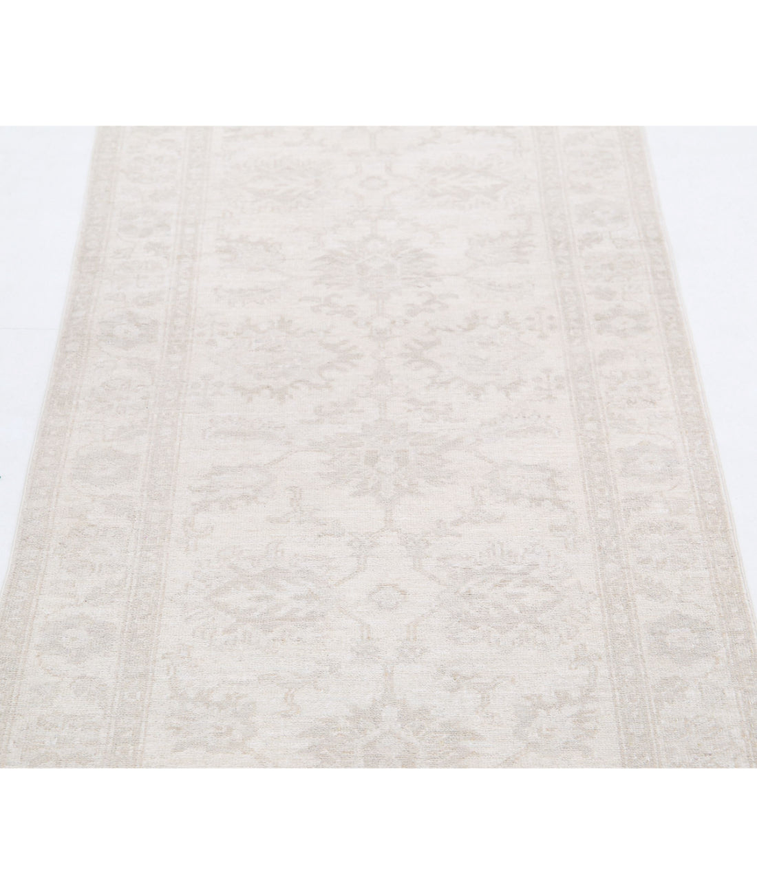 Serenity 2'6'' X 7'11'' Hand-Knotted Wool Rug 2'6'' x 7'11'' (75 X 238) / Ivory / Beige