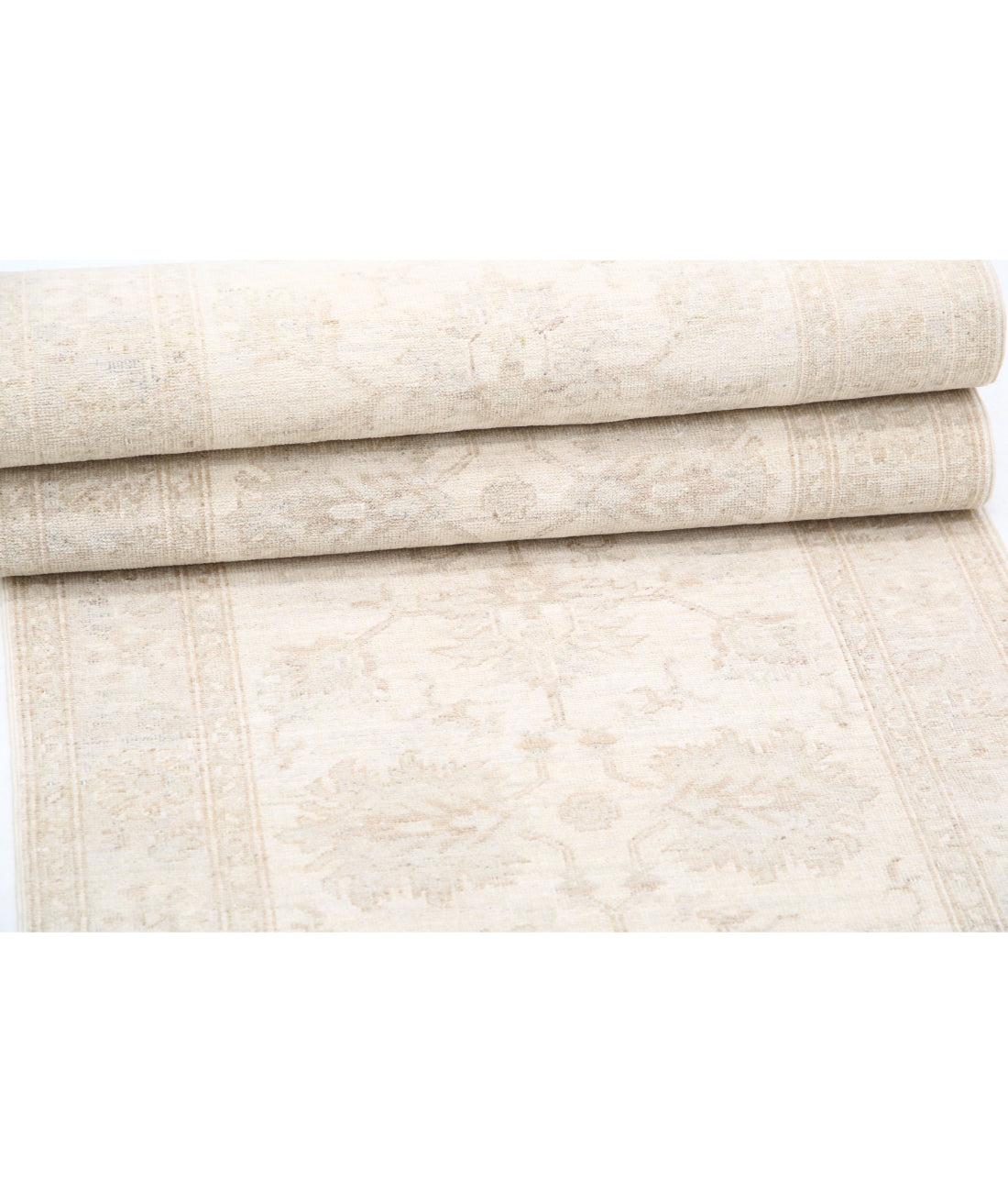 Serenity 2'7'' X 8'0'' Hand-Knotted Wool Rug 2'7'' x 8'0'' (78 X 240) / Ivory / Grey