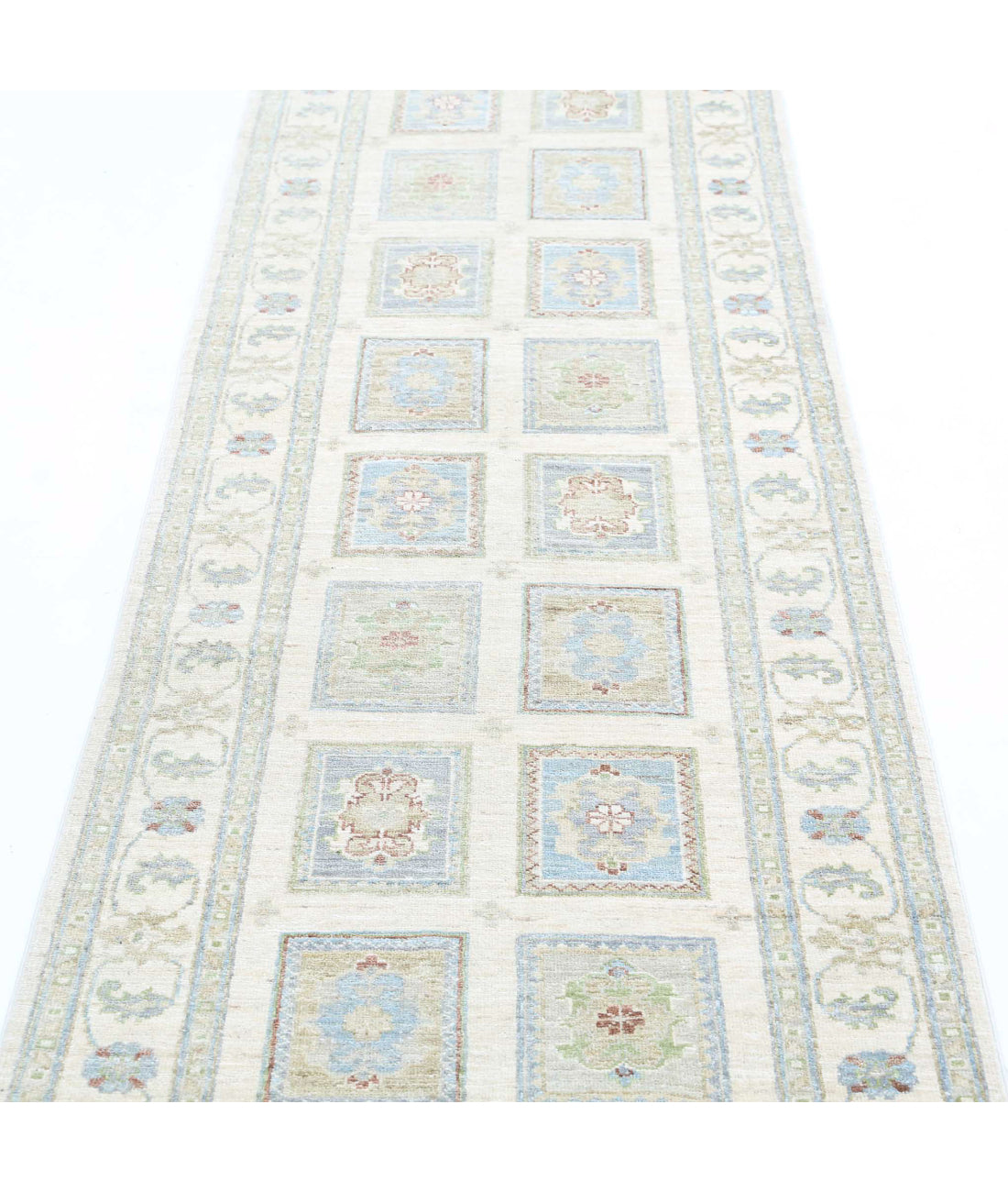 Serenity 2'6'' X 7'11'' Hand-Knotted Wool Rug 2'6'' x 7'11'' (75 X 238) / Ivory / Blue