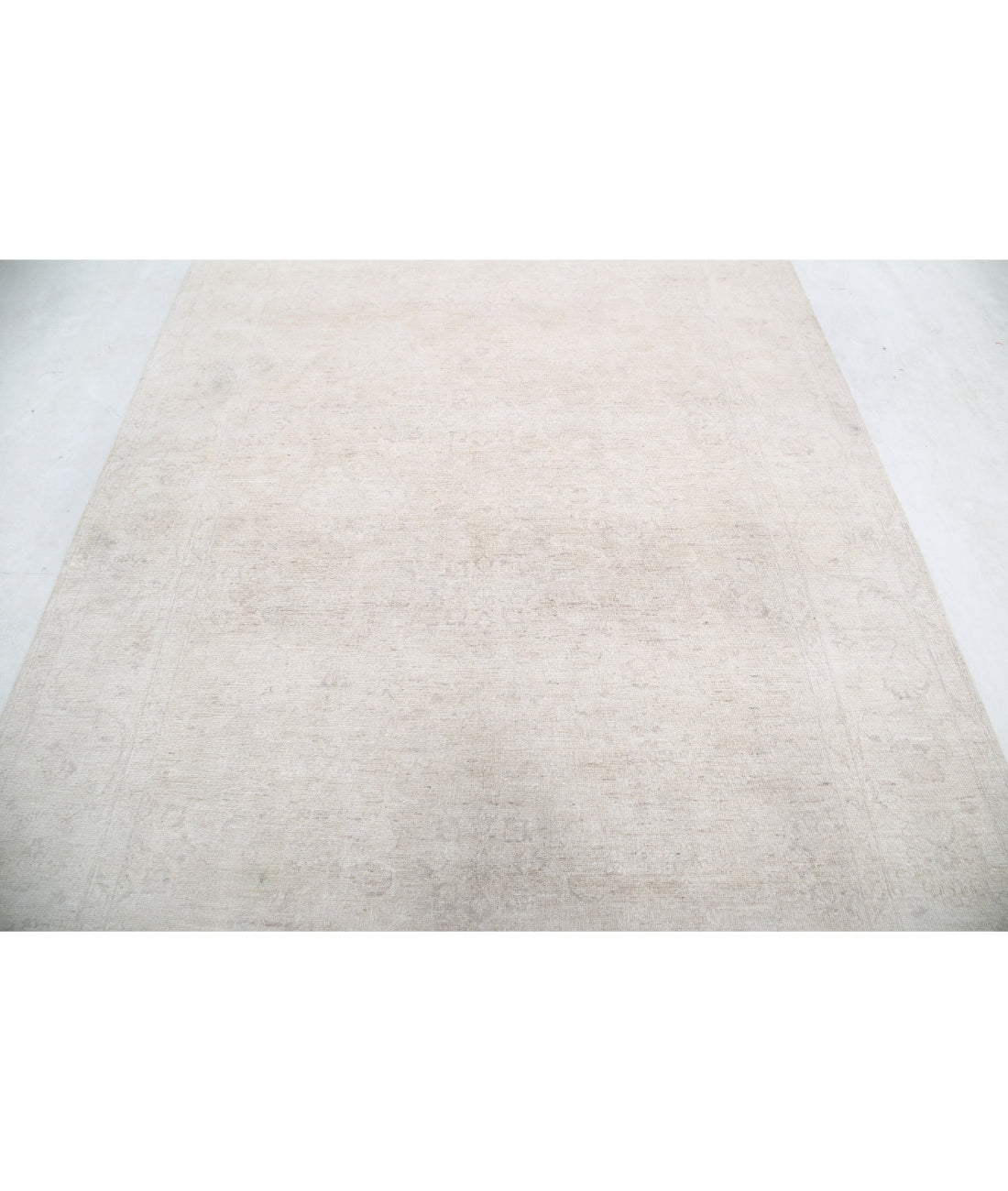 Serenity 5'11'' X 8'5'' Hand-Knotted Wool Rug 5'11'' x 8'5'' (178 X 253) / Ivory / Taupe