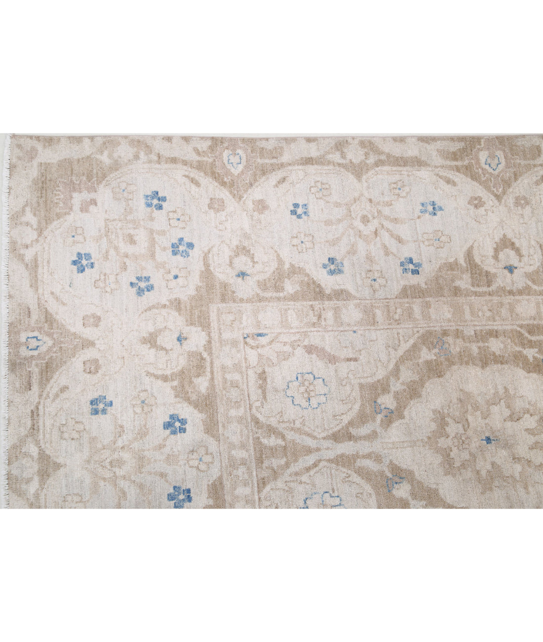 Serenity 8'10'' X 11'7'' Hand-Knotted Wool Rug 8'10'' x 11'7'' (265 X 348) / Brown / Ivory