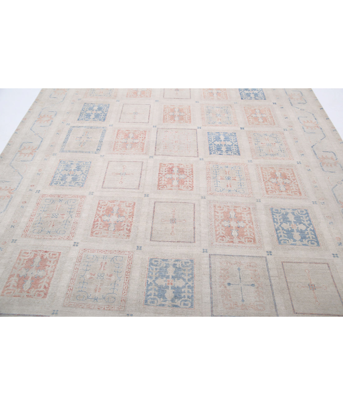 Serenity 7'10'' X 10'4'' Hand-Knotted Wool Rug 7'10'' x 10'4'' (235 X 310) / Ivory / Ivory