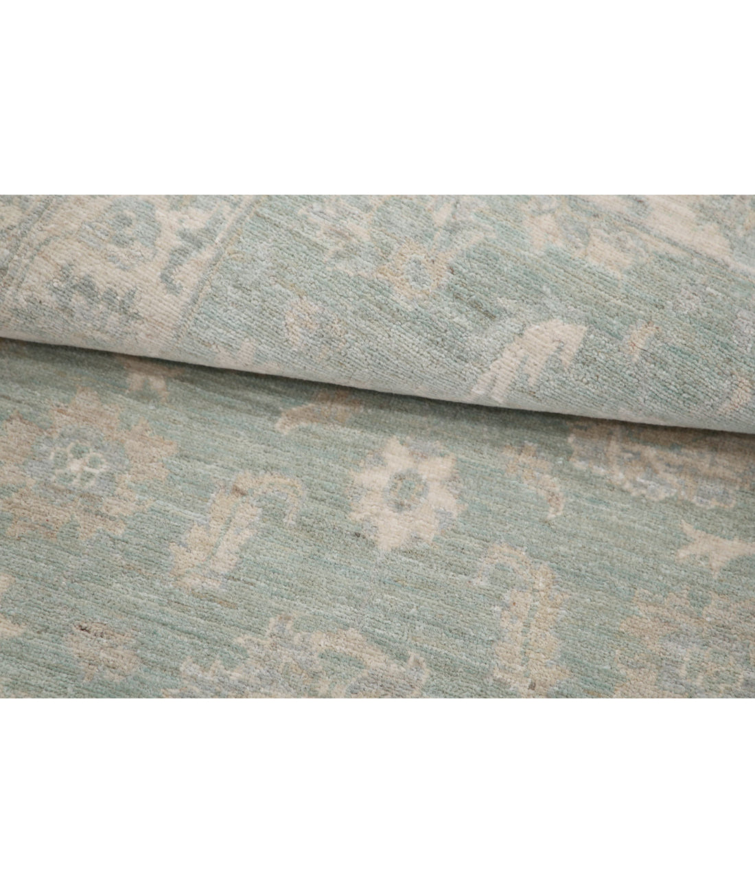Serenity 3'0'' X 4'7'' Hand-Knotted Wool Rug 3'0'' x 4'7'' (90 X 138) / Green / Ivory