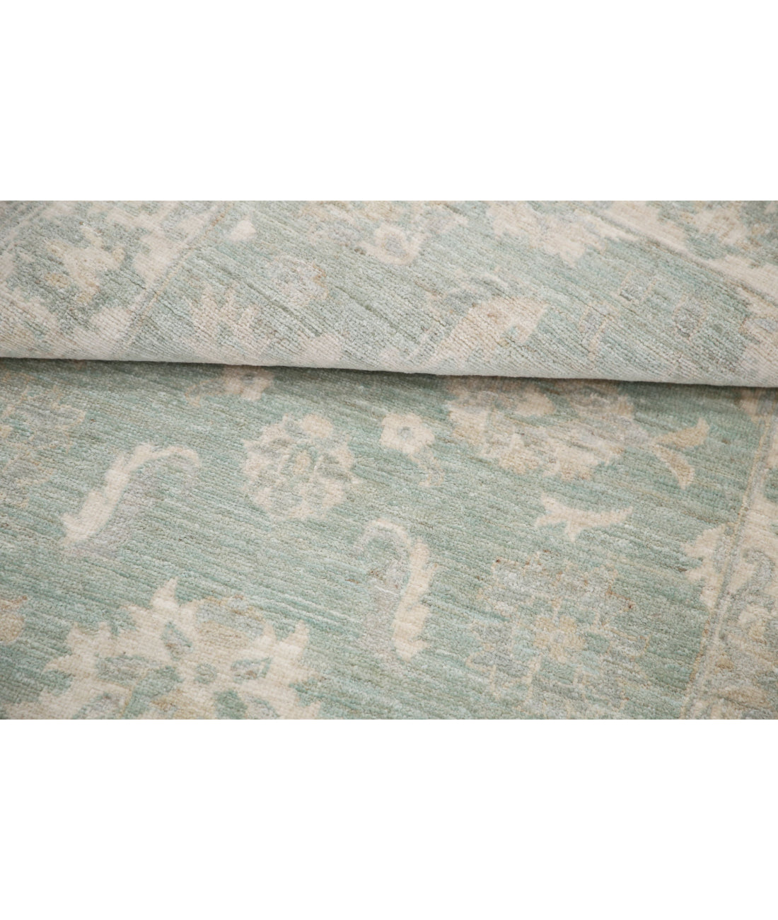 Serenity 3'2'' X 4'9'' Hand-Knotted Wool Rug 3'2'' x 4'9'' (95 X 143) / Green / Ivory