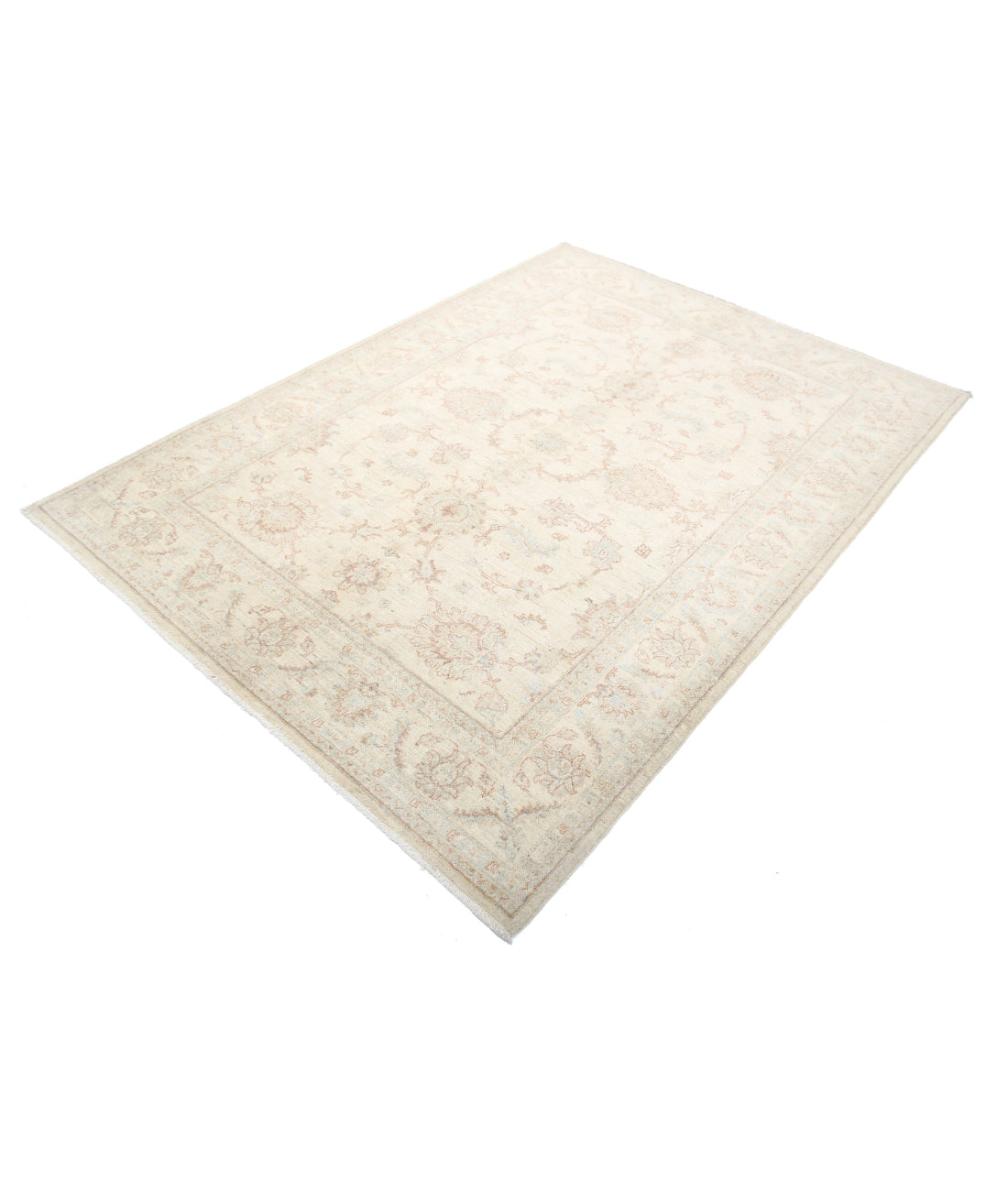 Serenity 5'5'' X 7'6'' Hand-Knotted Wool Rug 5'5'' x 7'6'' (163 X 225) / Ivory / Ivory