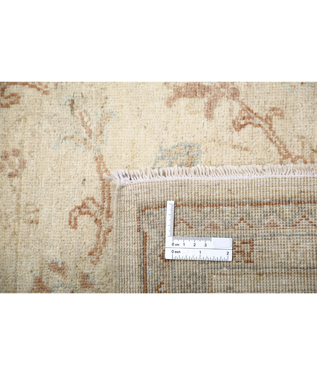 Serenity 5'5'' X 7'6'' Hand-Knotted Wool Rug 5'5'' x 7'6'' (163 X 225) / Ivory / Ivory