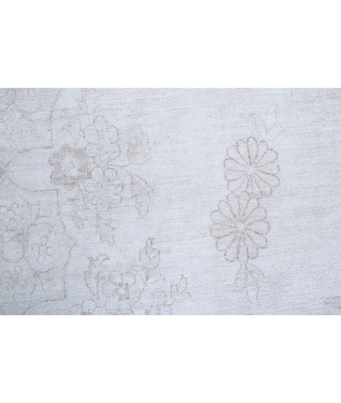 Serenity 7'10'' X 10'1'' Hand-Knotted Wool Rug 7'10'' x 10'1'' (235 X 303) / Ivory / Taupe