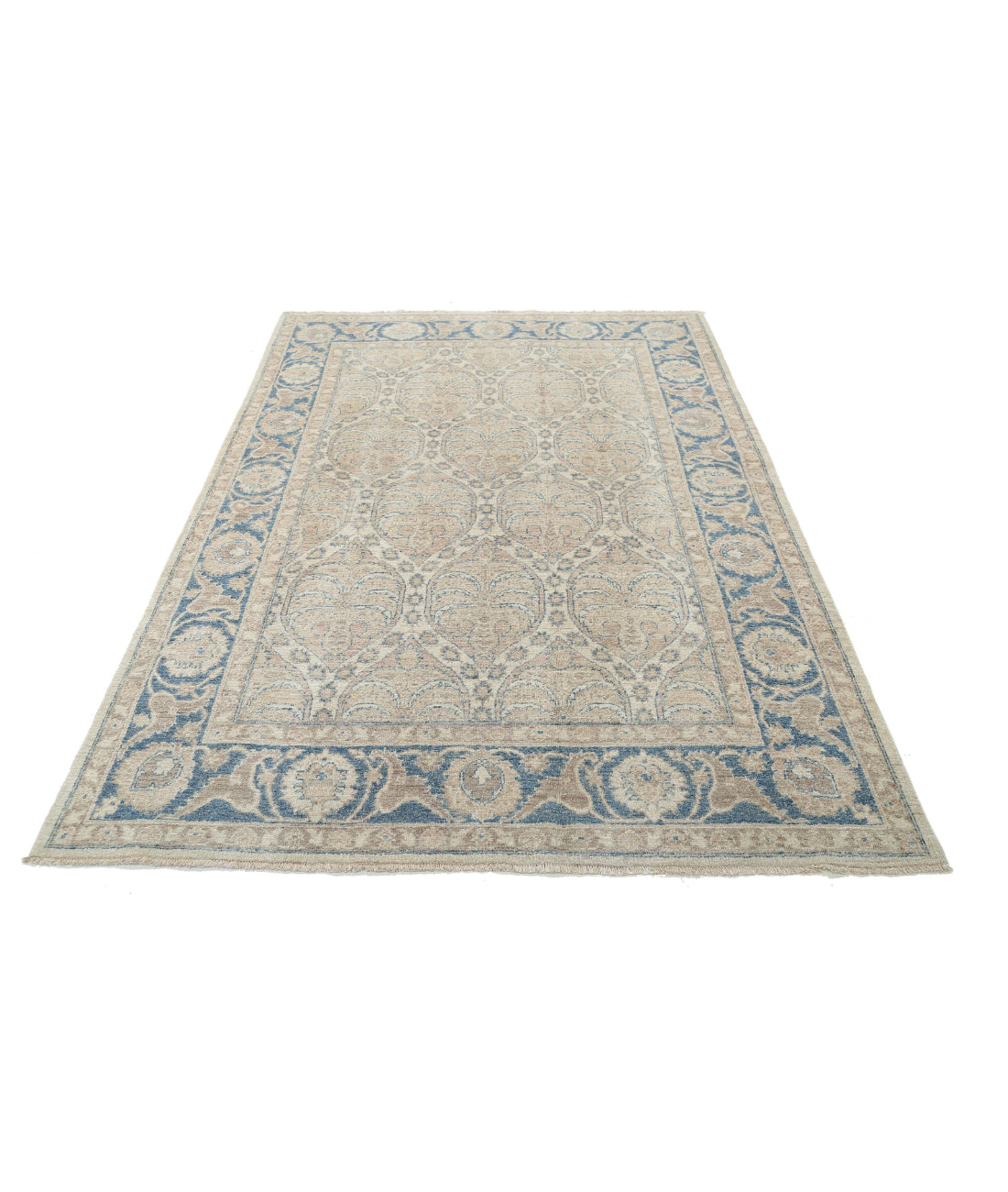 Serenity 5'6'' X 7'9'' Hand-Knotted Wool Rug 5'6'' x 7'9'' (165 X 233) / Ivory / Blue