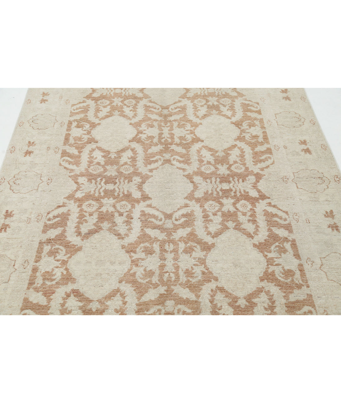 Serenity 4'8'' X 9'8'' Hand-Knotted Wool Rug 4'8'' x 9'8'' (140 X 290) / Tan / Ivory