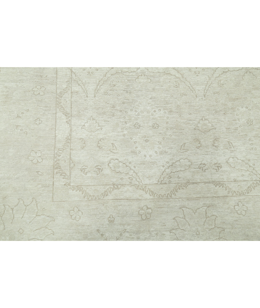 Serenity 7'9'' X 9'9'' Hand-Knotted Wool Rug 7'9'' x 9'9'' (233 X 293) / Ivory / Ivory