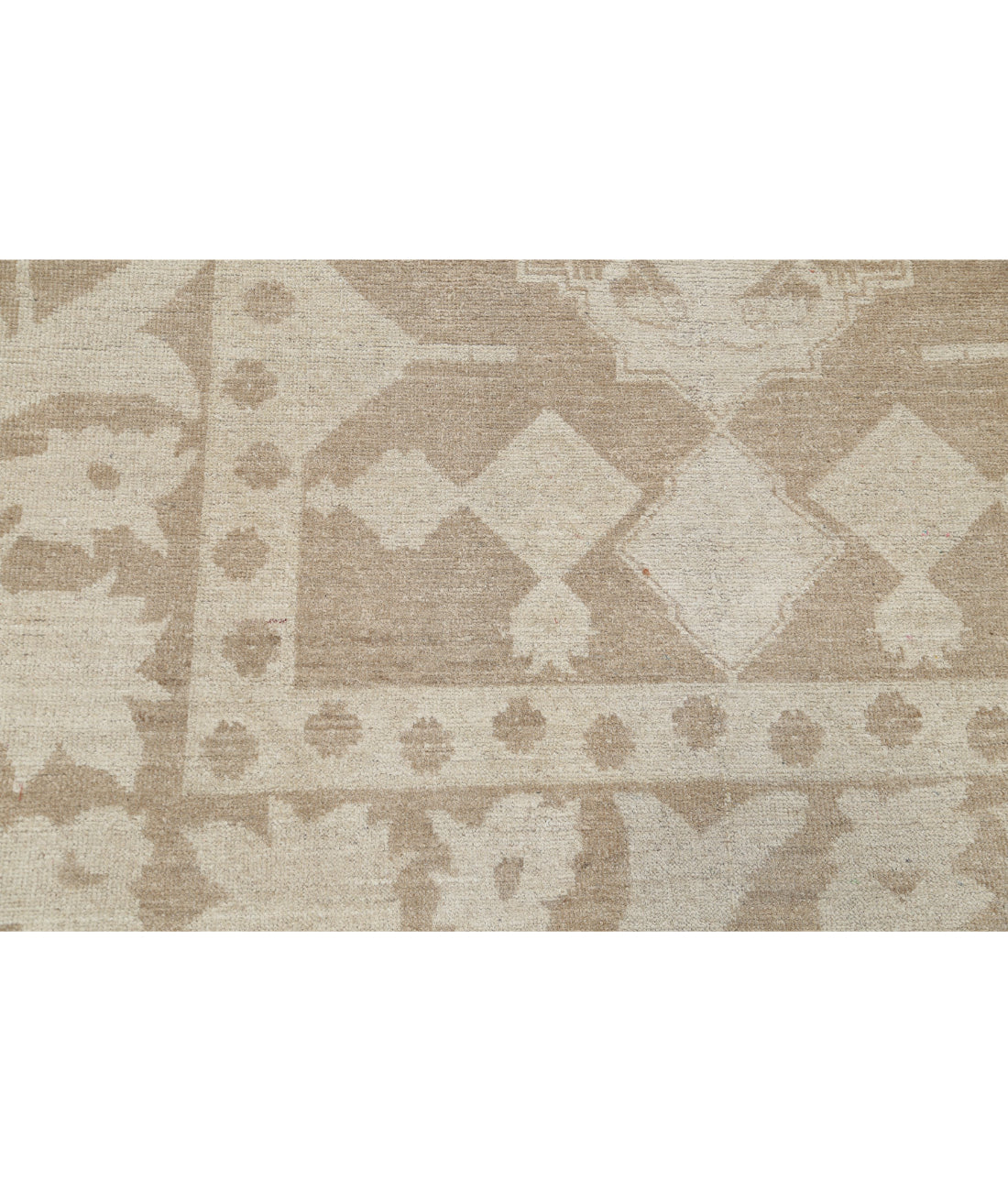 Serenity 7'10'' X 9'9'' Hand-Knotted Wool Rug 7'10'' x 9'9'' (235 X 293) / Taupe / Ivory