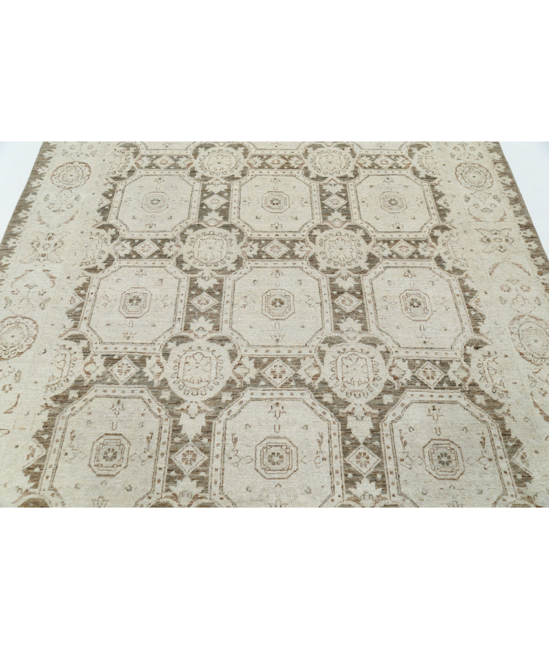 Serenity 6'6'' X 8'6'' Hand-Knotted Wool Rug 6'6'' x 8'6'' (195 X 255) / Brown / Ivory