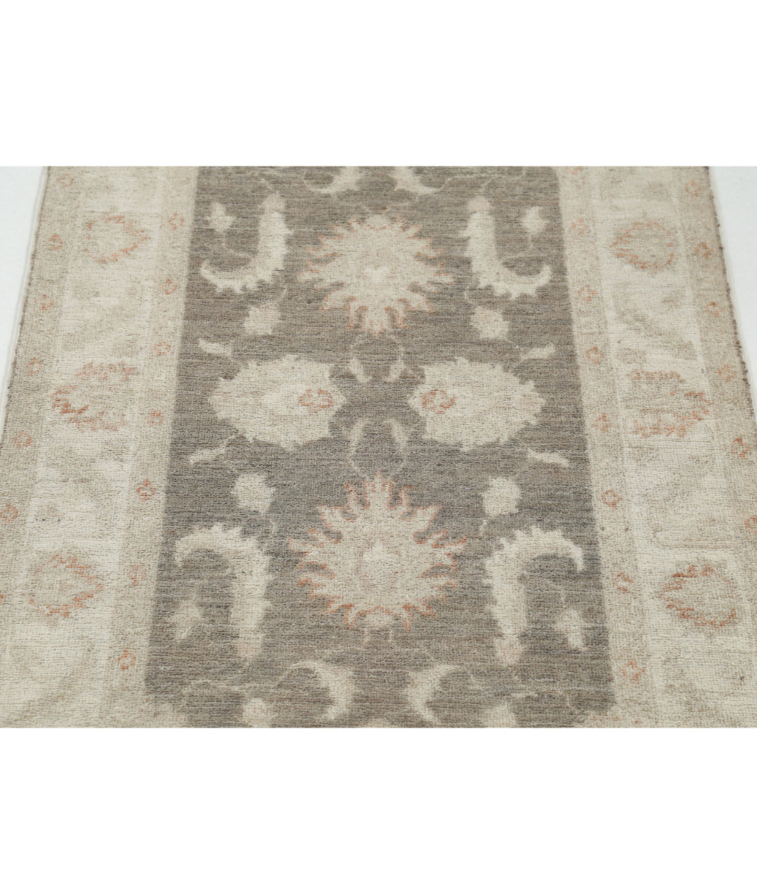 Serenity 2'7'' X 3'11'' Hand-Knotted Wool Rug 2'7'' x 3'11'' (78 X 118) / Brown / Ivory